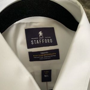 Men’s Stafford Travel Easy Care dress shirt